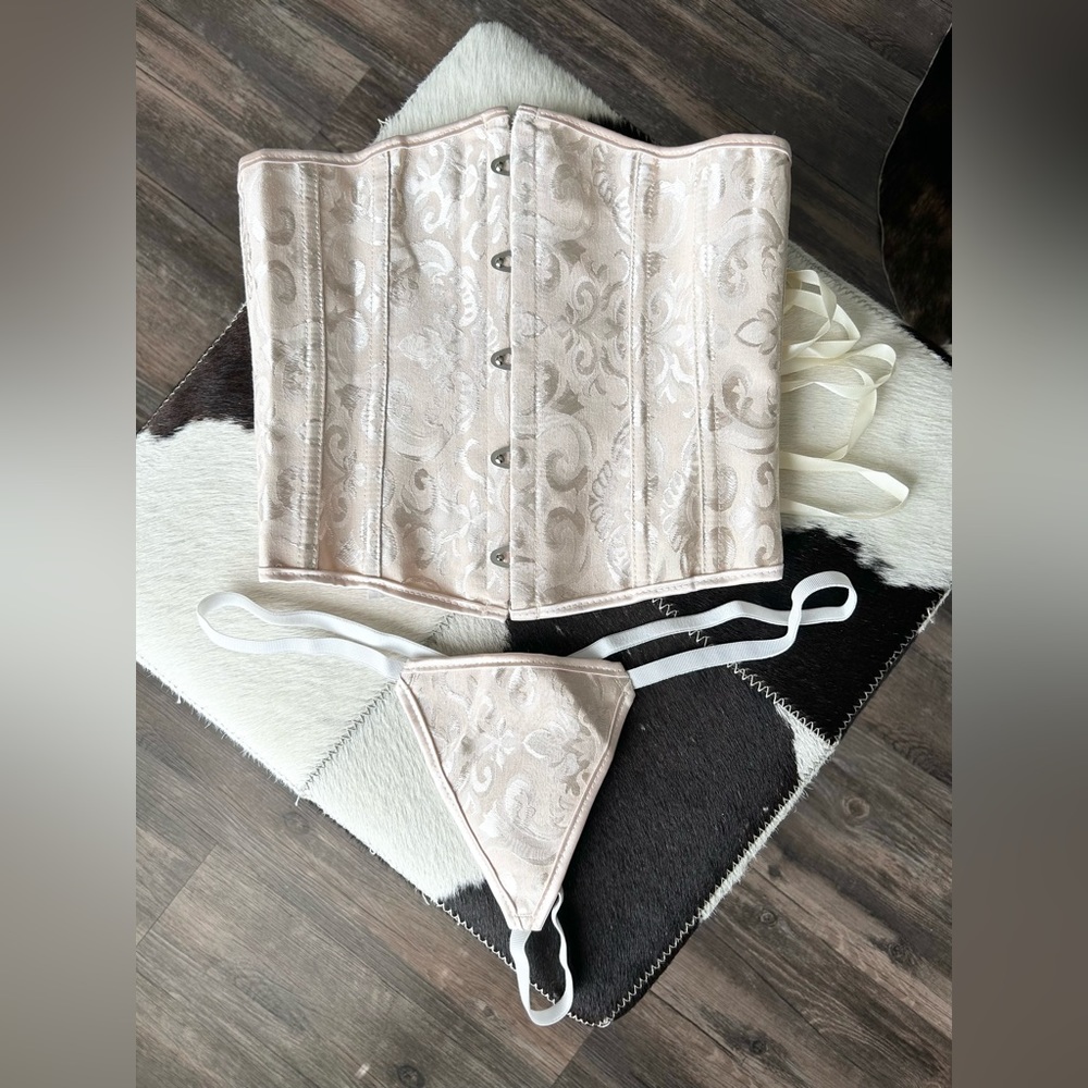 Under-bust Corset Set